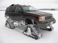 Jeep-grand-cherokee-snow-tracks-dominator-track-truck-track-kit-track-system-ice-fishing-3.jpg